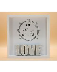 Wandbild aus Holz "LOVE" weisse Punkte