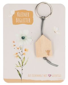 Butzon & Bercker Holz-Schlüsselanhänger Kleiner Begleiter 10,5 x 3 cm – aus unbehandeltem Eichenholz mit Engel-Lasergravur, graues Lederband, Lieferung auf Backcard mit Zuspruch
